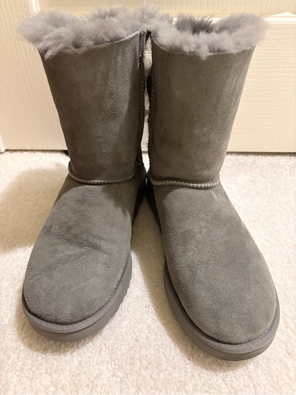 UGG Gray Suede Bow-Back Short Shearling Boots - Picture 2 of 6